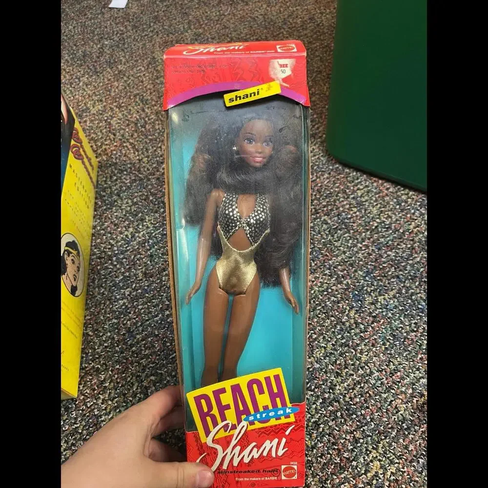 SHANI Beach‎ Streak Shani Series Doll Sun Streaked Hair 1992 MATTEL #3428
